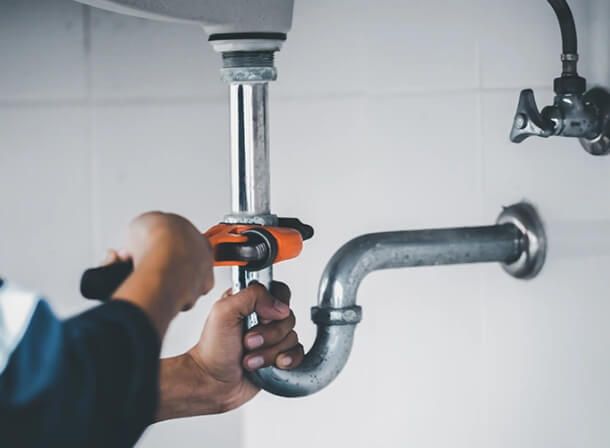Emergency plumbing services from Myza Gas - plumbers in Swindon